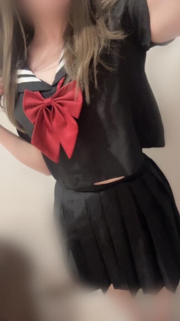 たまには制服も?