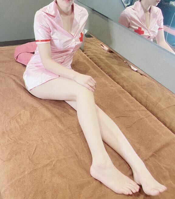初‥？！