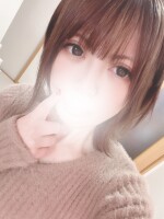 変態おもらし淫乱団地妻❤白鳥亜美、入店です！