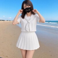 個人イベント?蒸れたパンティをプレゼント?