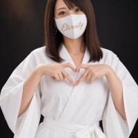 顔にまたがるネキ?