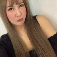 真っ昼間からビンビン娘?