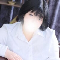 変態妻【一色美琴】出勤中です！