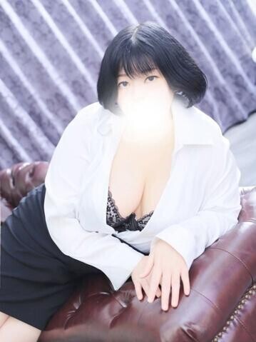 大量顔面潮吹！一色美琴、出勤！