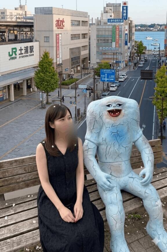 明日、急遽12時～23時で出勤します?
