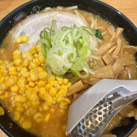 山田　れいら