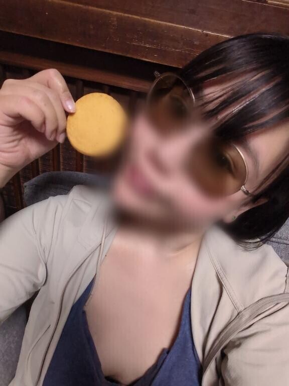 ????