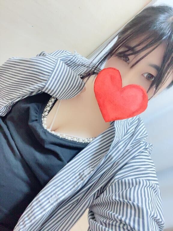 見つめ合いながらの…?