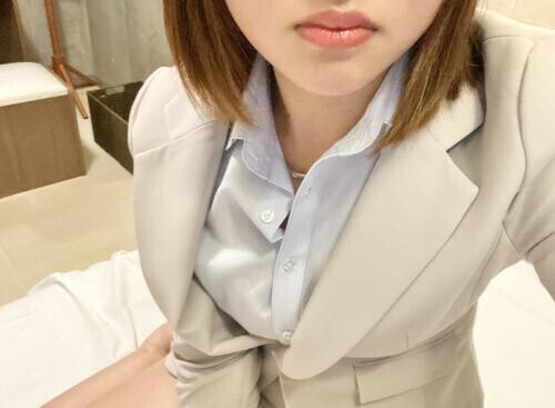 お部屋にいーるよー💕