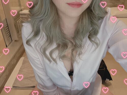 おはよ🤍🤍🤍