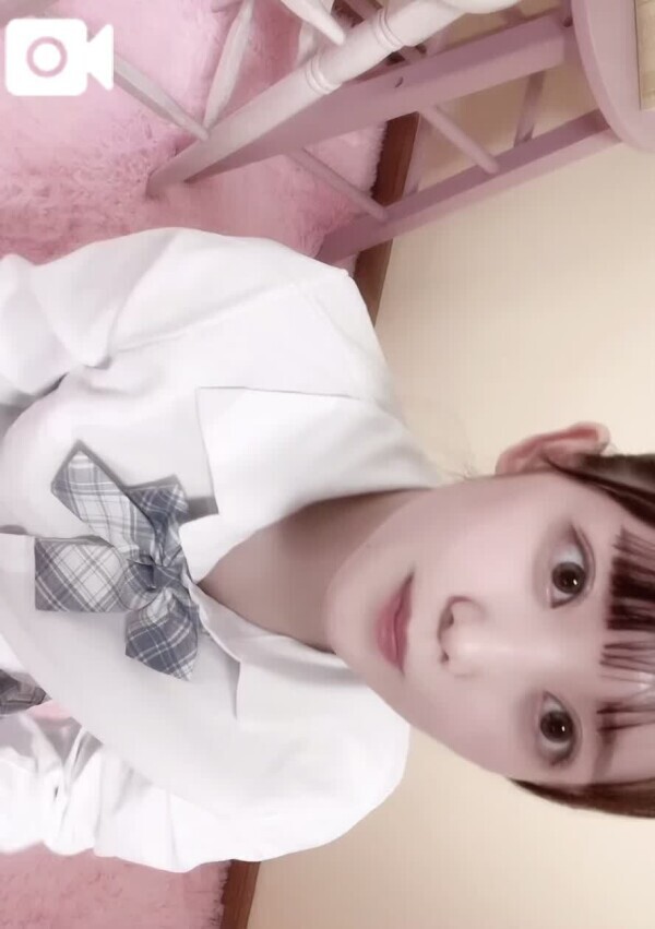 自己紹介😽