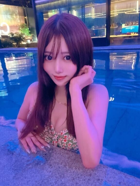 ぎんぎんのおち●ぽちょーだい♡