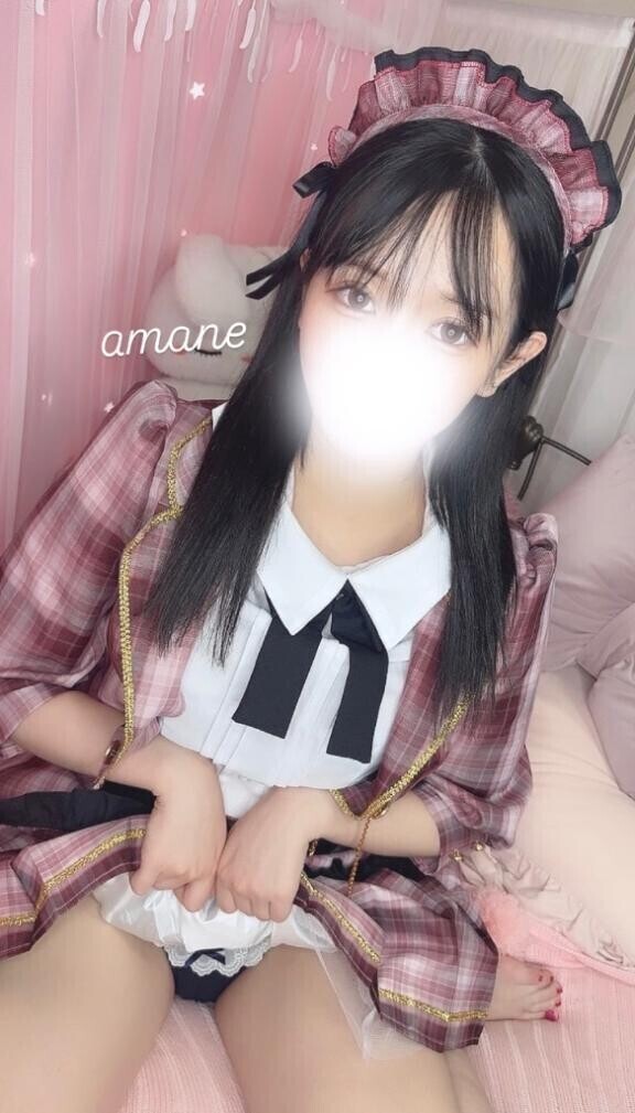 チラ見せ🖤