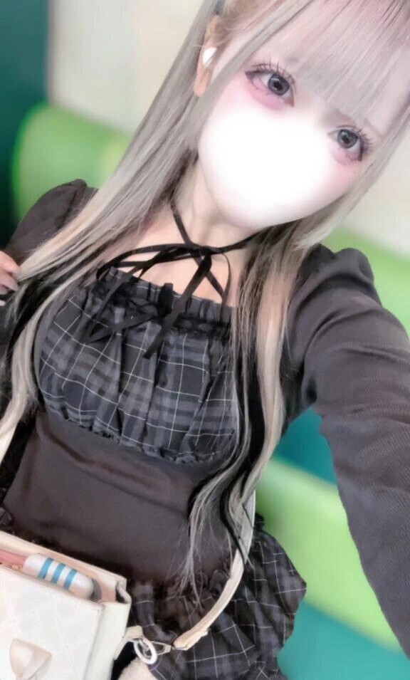 こんばんは🌛居ます❕