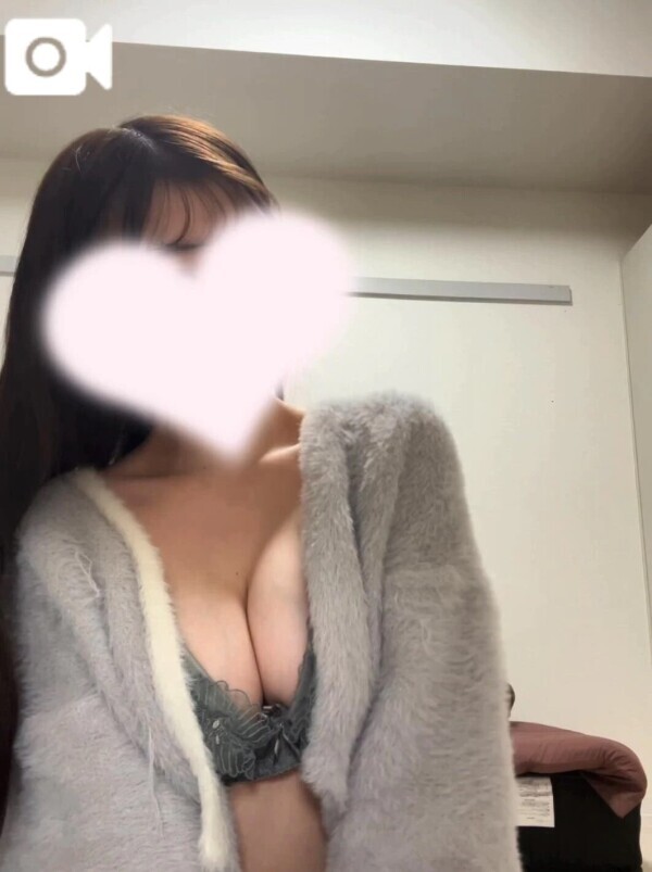 自分で揺らしちゃった…///