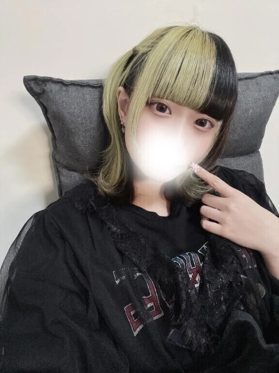 (∩'-'⊂)ｼｭｯ