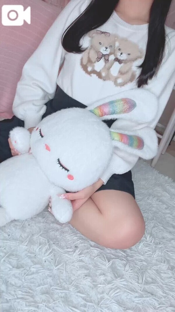 ぽめの雰囲気🤲🏻🎀