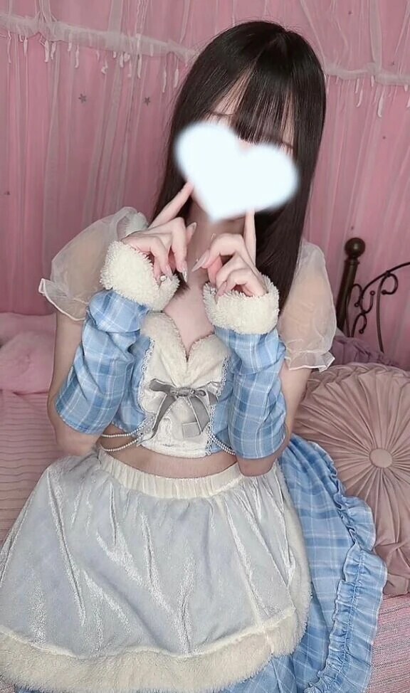 ⋆⸜(* ॑꒳ ॑*  )⸝ﾋﾟｮﾝﾋﾟｮﾝ