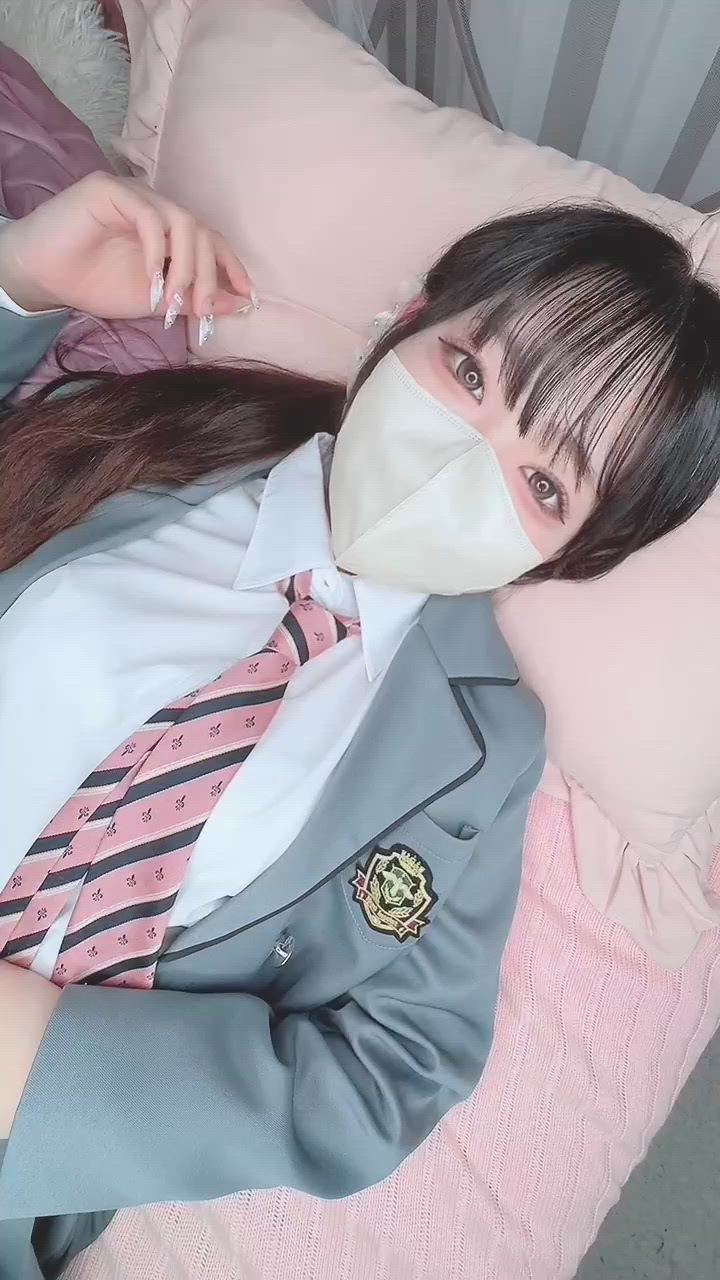押し倒して、、