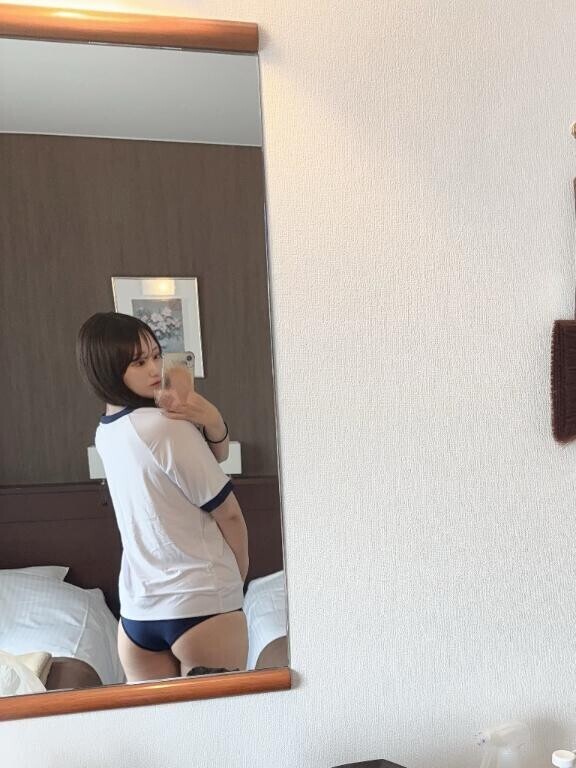 明日でます！