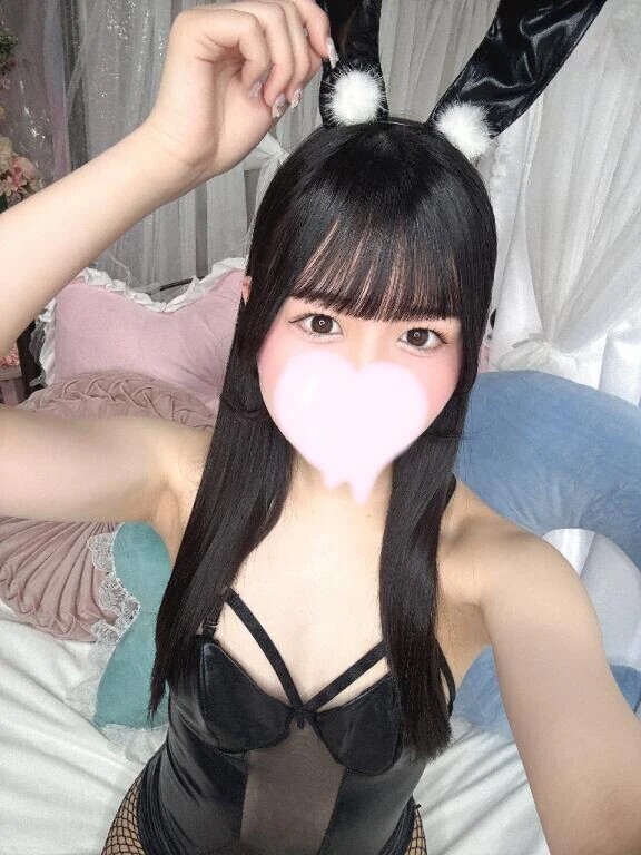 ばにーちゃんん🐰🖤🐰