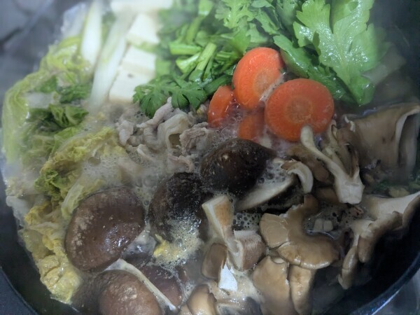 今夜はお鍋😋🍲