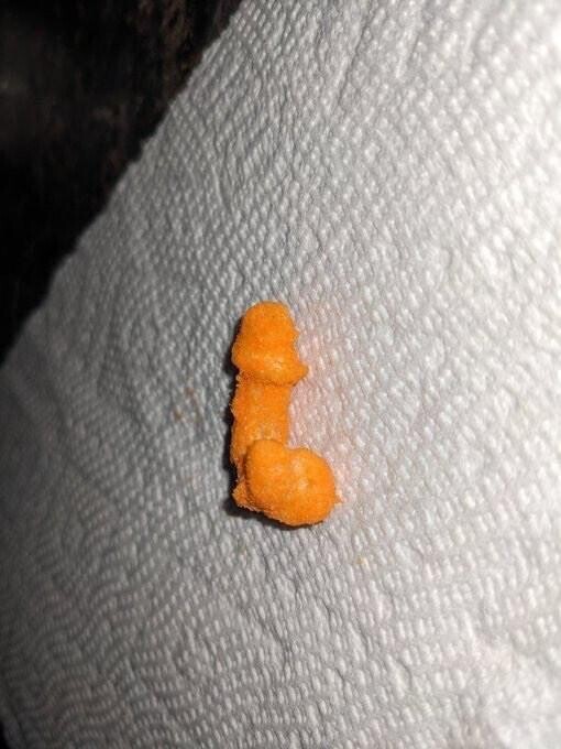 お菓子の形もち〇こなのでふ。おぉ、美味しそう