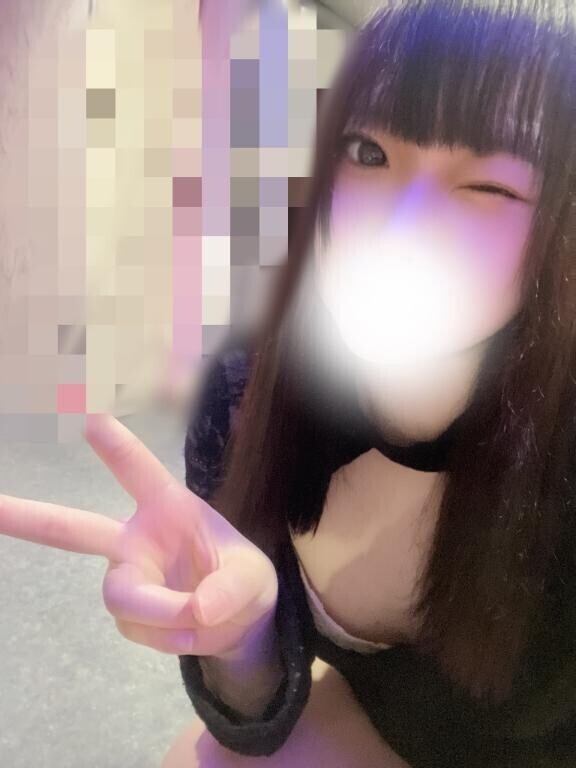 ウィンク下手くそ選手権?笑