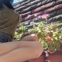 母の花と足