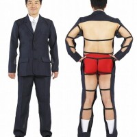 こういうスーツ着てくる?(  -?ω-? )変〇スーツだけど。