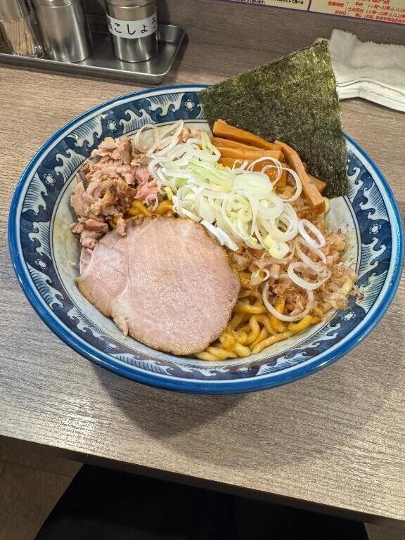 女の子の日を恨むけれど