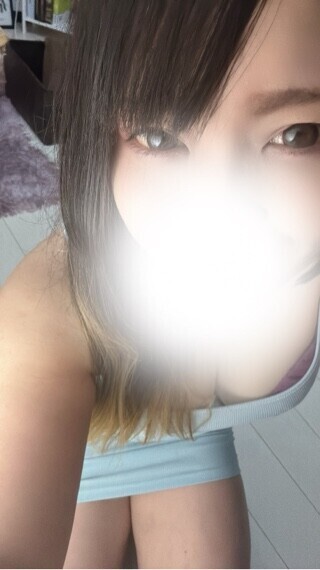 美女🤭