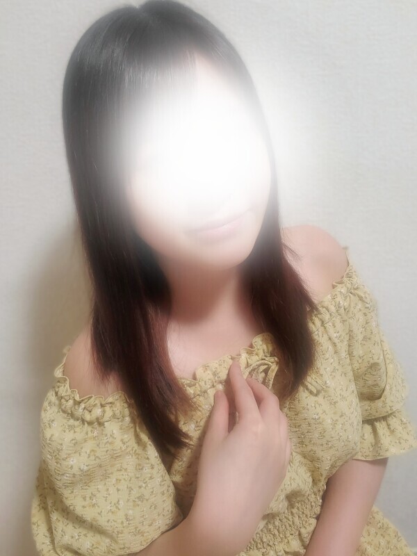 『瞳』デビューします✨