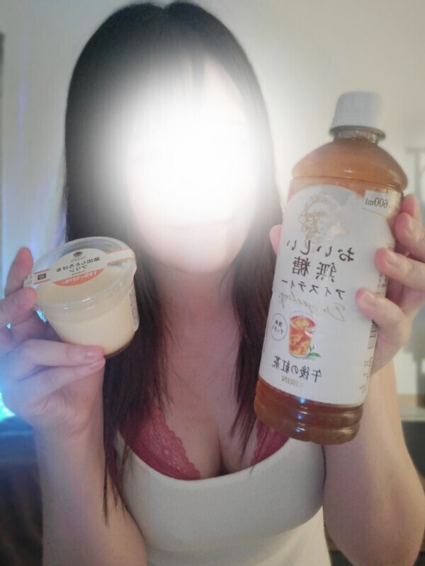 朝食兼夜食です🍮