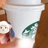 通勤途中の朝カフェ好き（紙パンツday2）