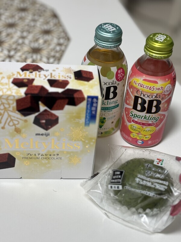 降る雪がぜ〜んぶ〜メルティーキッスなら〜🍫❄️