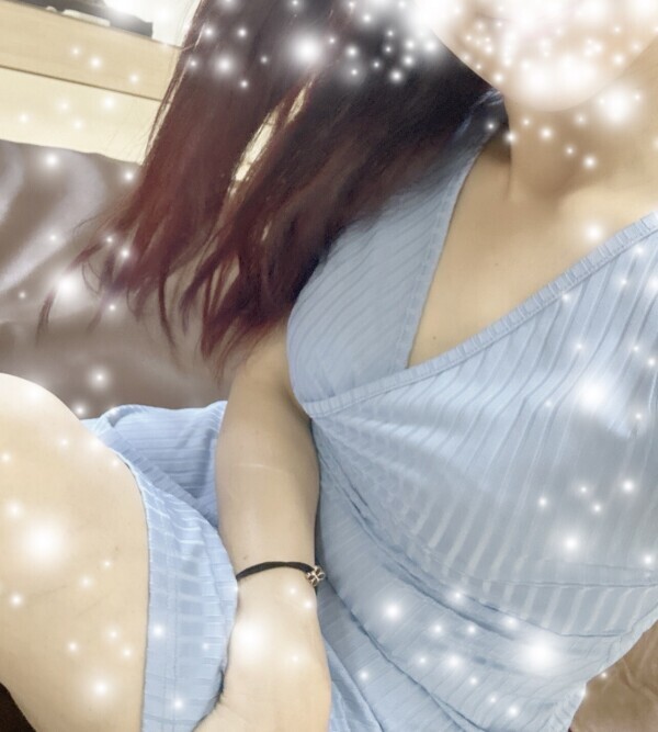 明日10時～出勤いたします🥰✨️