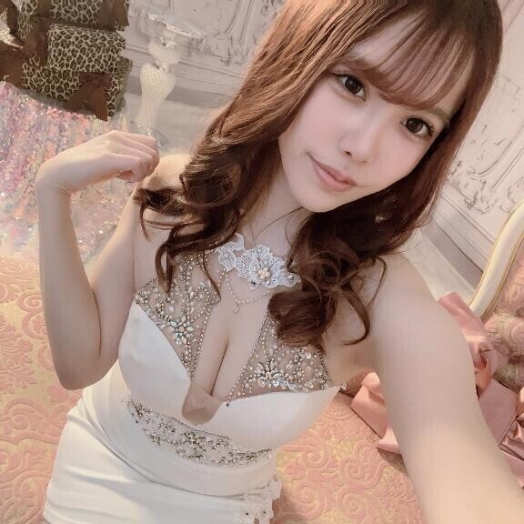 喘ぎ声デカイです