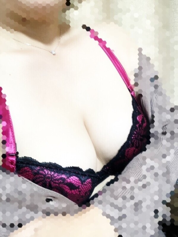 舌で舐めさせて頂きます♥️