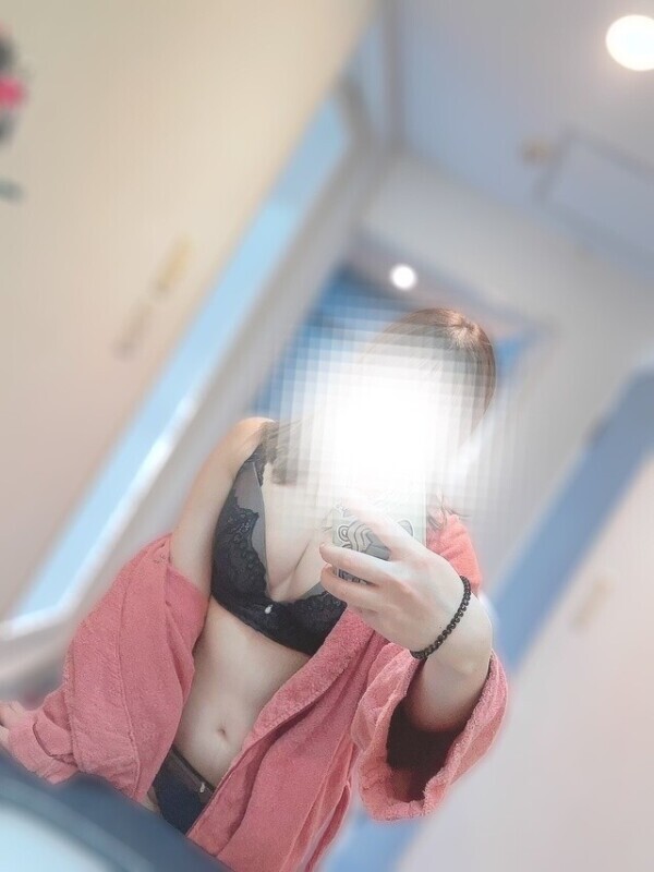 ぐっすり寝た朝は、ひなご機嫌です☺️⸝⸝