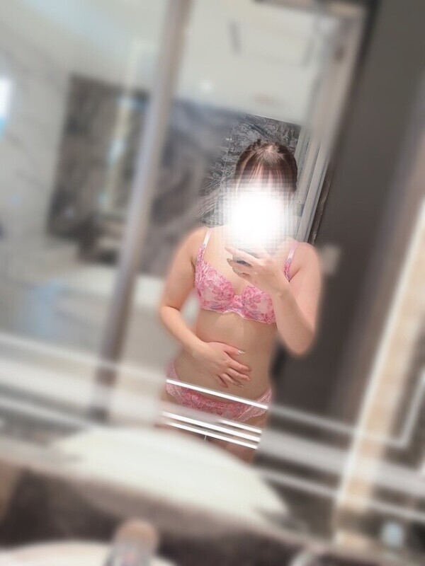 手マンが叶う3Pコース🔞