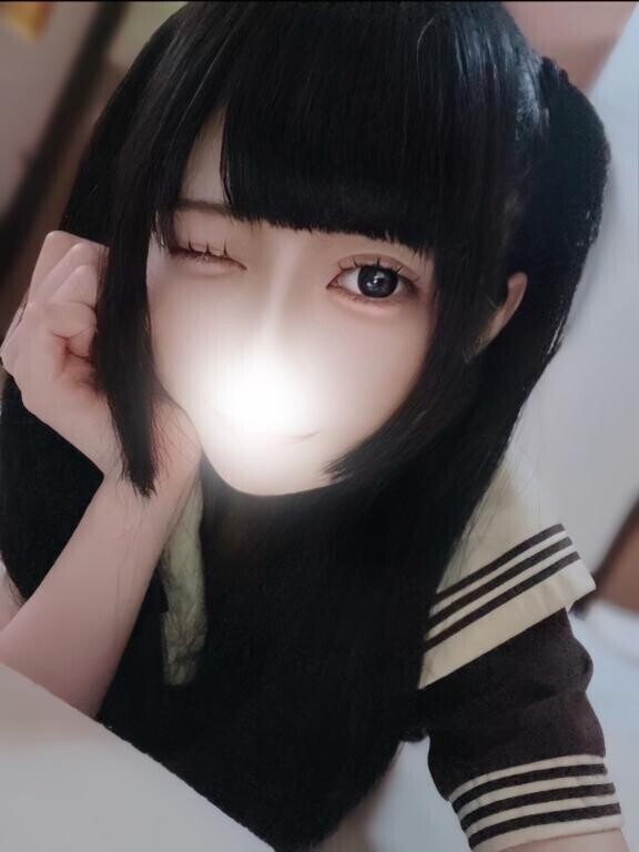 髪の毛結ぶとこんな感じ♡