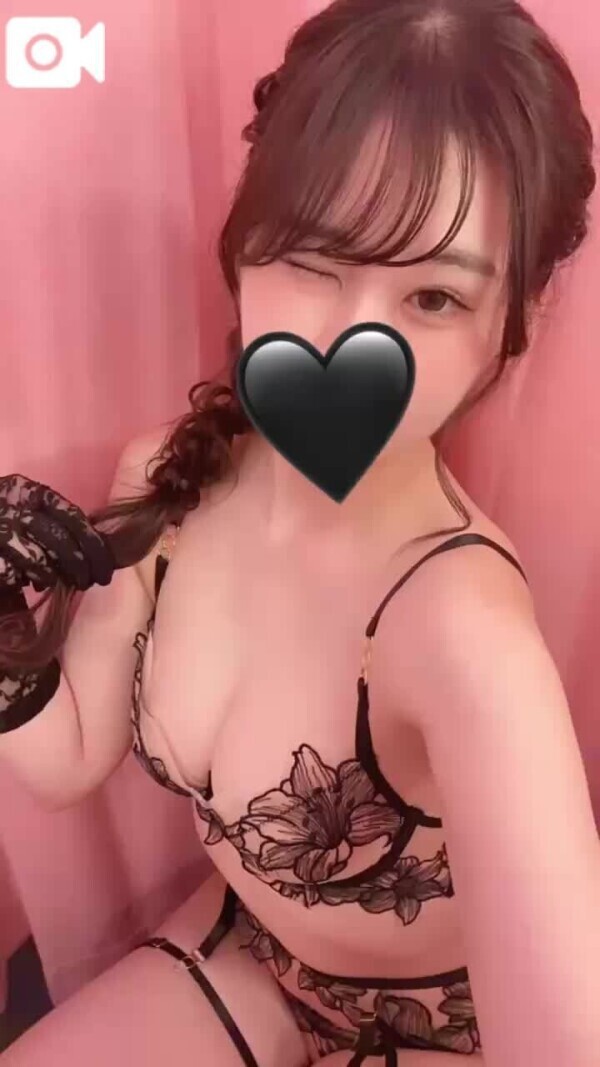 7月バンバン出勤するのでお誘いください🙇🏻‍♀️