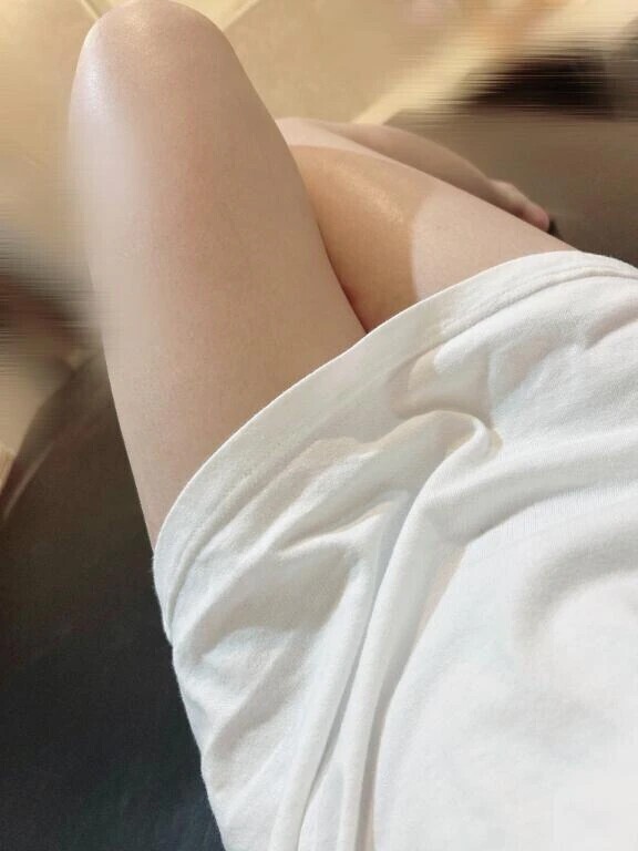 程よい肉付きスレンダー♡