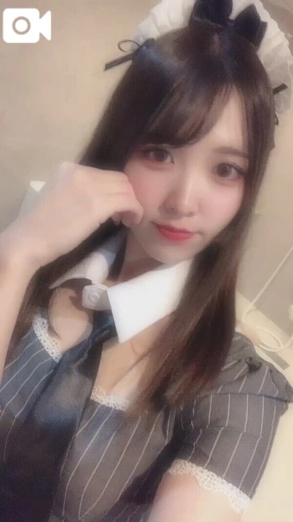 清楚系メイドは実はえち😚