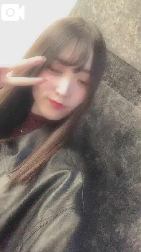 【お礼写メ日記】誰に似てるかな💭