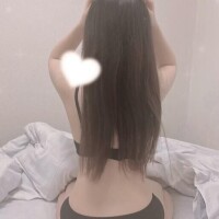 暗い部屋で?