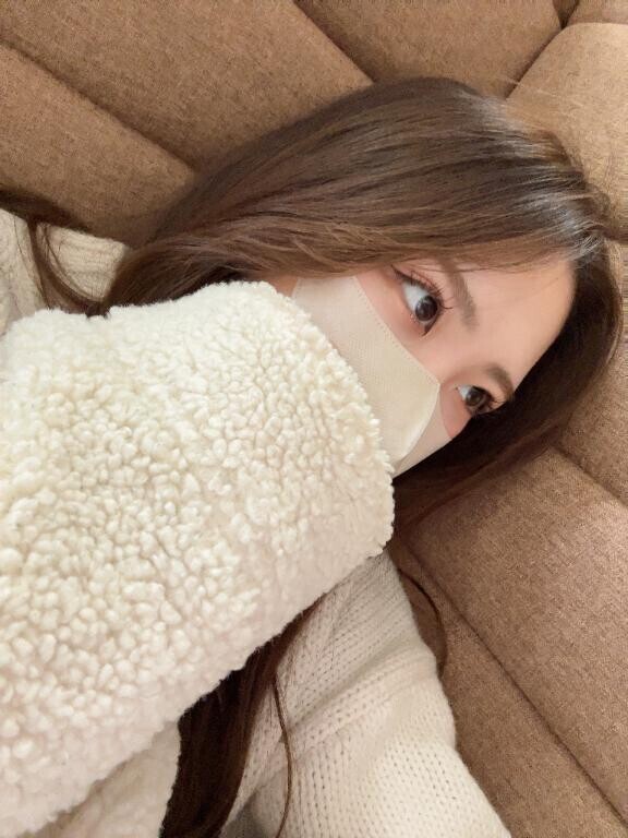 チラッ