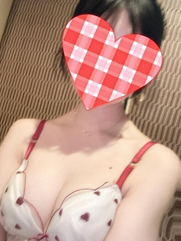 色も形もかんぺきなお?ぱい?