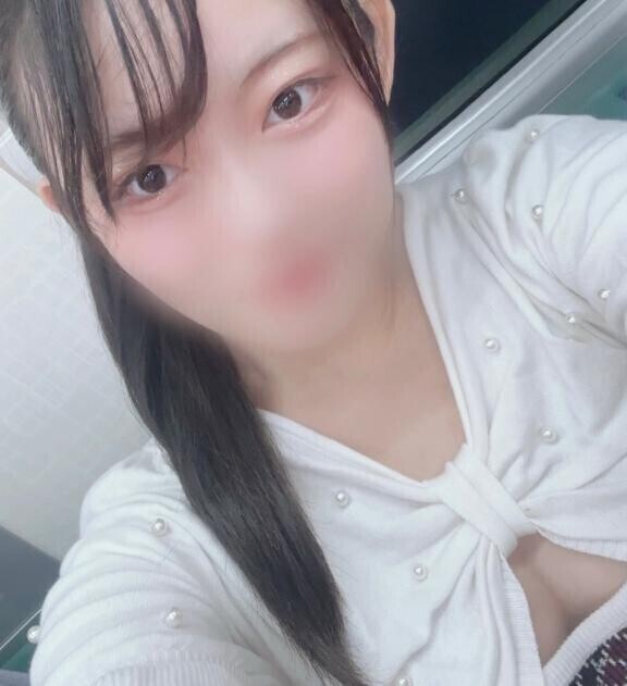 優しいお兄さんの手?